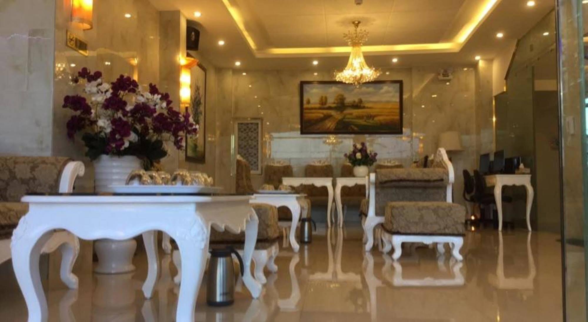 Tulip Hotel 2 Da Lat Exterior foto